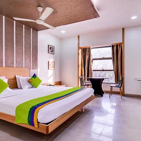 Treebo Admiral Suites New Usmanpura Aurangabad  Exterior foto