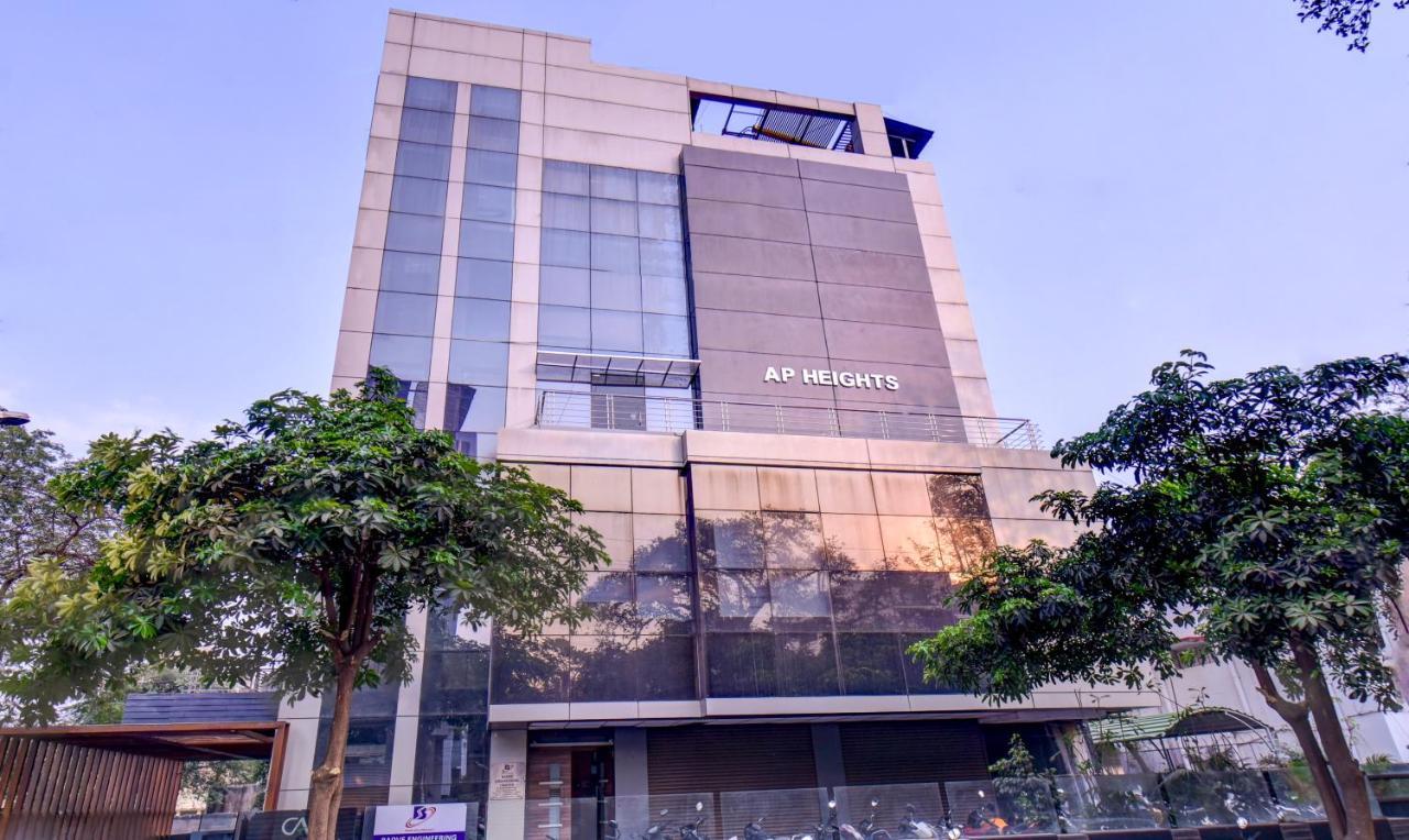 Treebo Admiral Suites New Usmanpura Aurangabad  Exterior foto