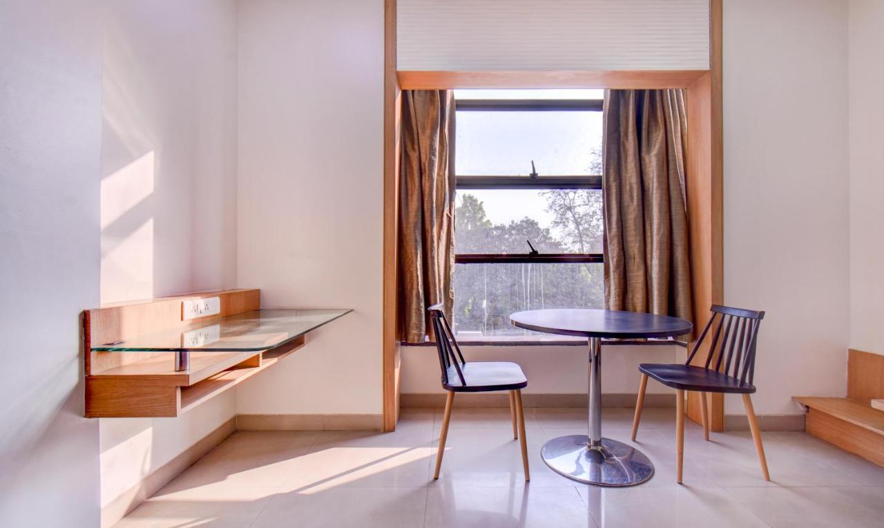 Treebo Admiral Suites New Usmanpura Aurangabad  Exterior foto
