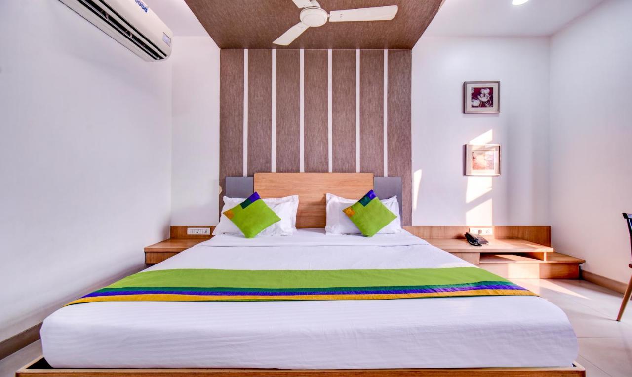 Treebo Admiral Suites New Usmanpura Aurangabad  Exterior foto