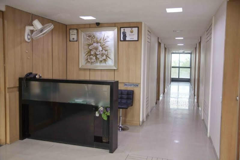 Treebo Admiral Suites New Usmanpura Aurangabad  Exterior foto